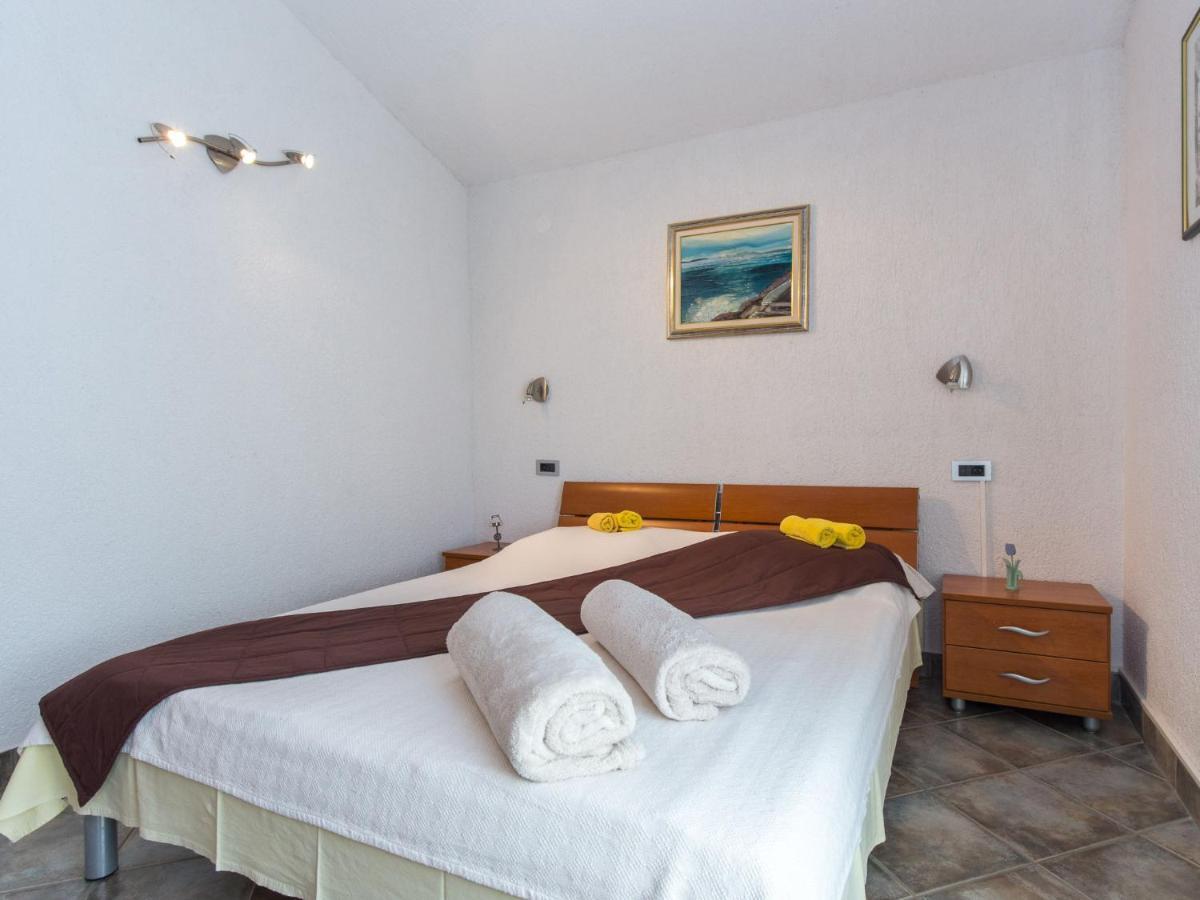 Apartment Starigrad-4 By Interhome Extérieur photo